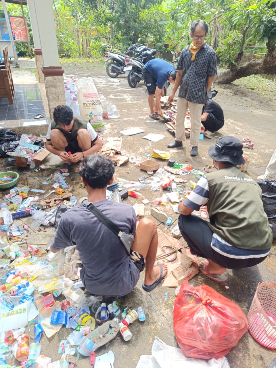 Sinergi Masyarakat Menuju Kemandirian Desa